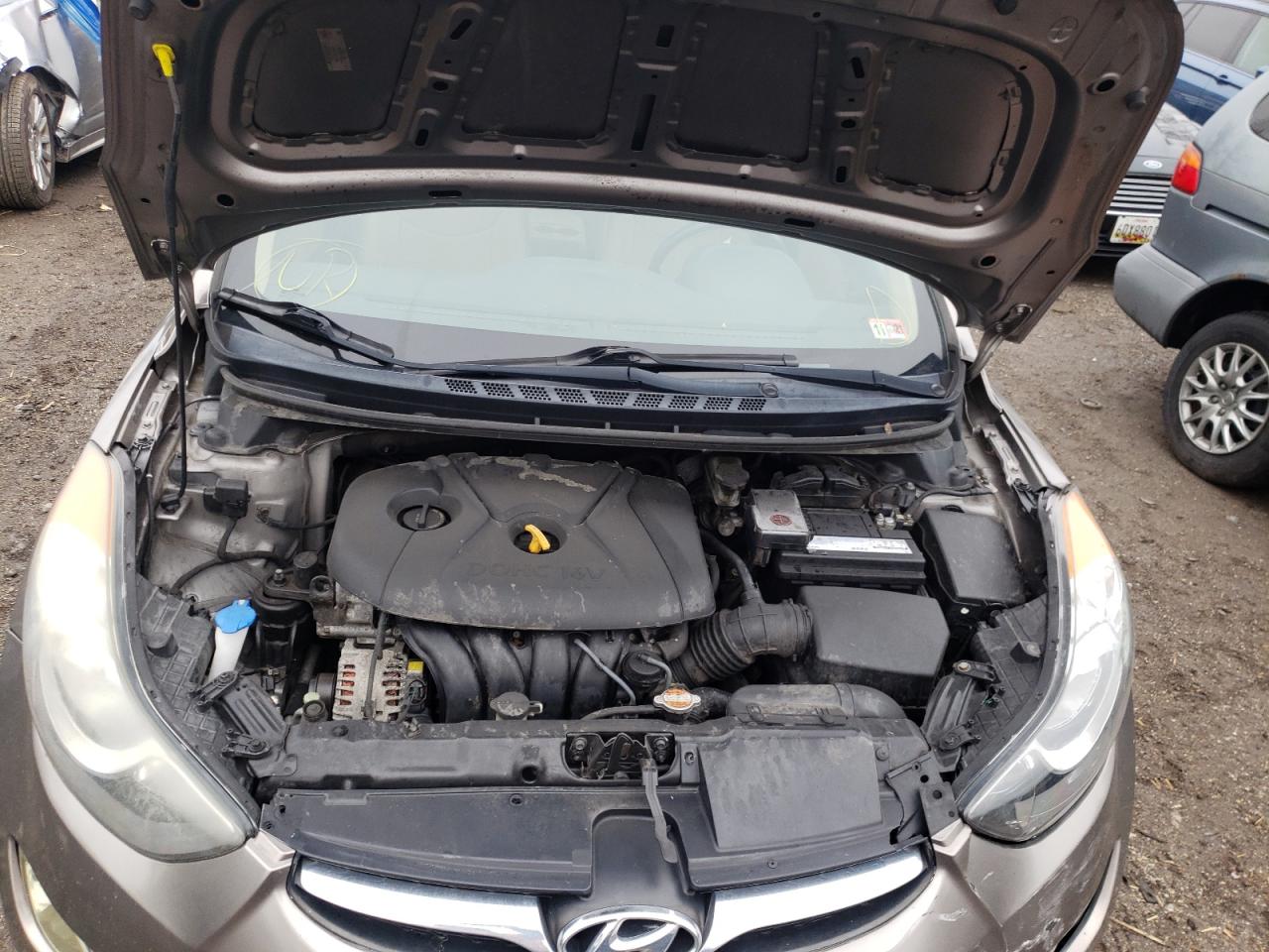 Photo 7 from auction – 2011 HYUNDAI ELANTRA GL with VIN 5NPDH4AE0BH075833