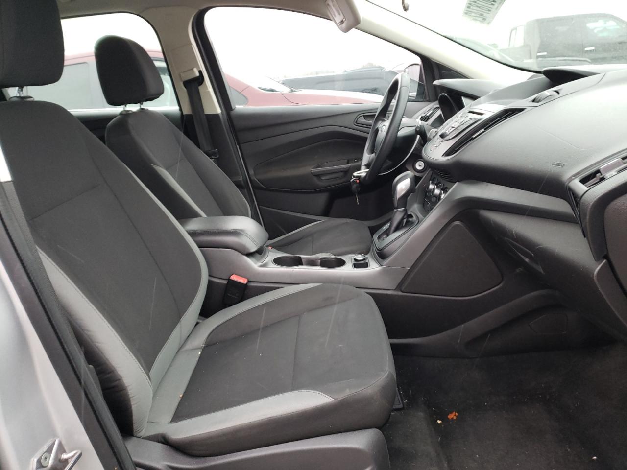 صورة رقم 5 من المزاد - 2013 FORD ESCAPE S مع VIN 1FMCU0F70DUA60943