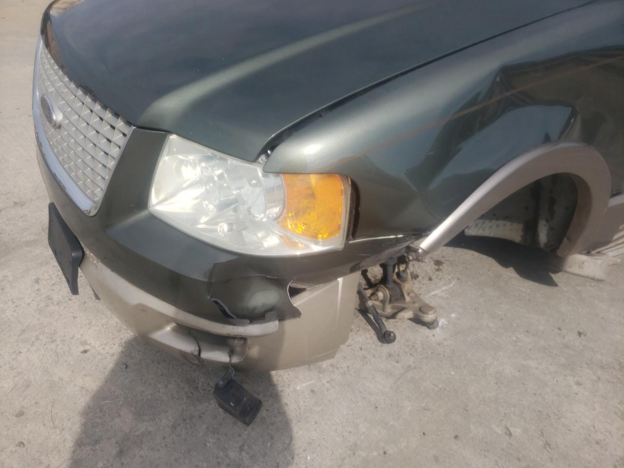Foto 9 de la subasta – 2004 FORD EXPEDITION con VIN 1FMPU17L04LA85950