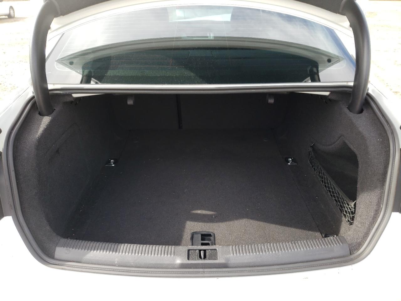 Photo 9 from auction – 2010 AUDI A4 PREMIUM with VIN WAUEFAFL8AN027072