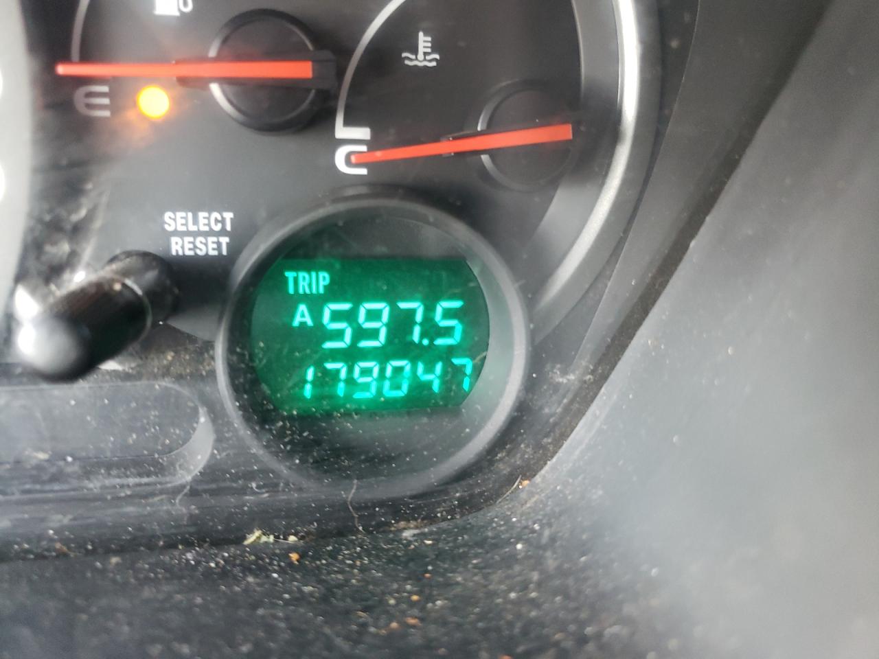 Photo 8 from auction – 2004 HONDA PILOT EXL with VIN 2HKYF18624H556464