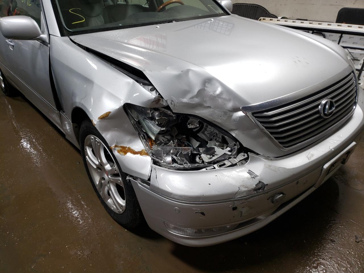 Photo 9 from auction – 2004 LEXUS LS 430 with VIN JTHBN36F640133132