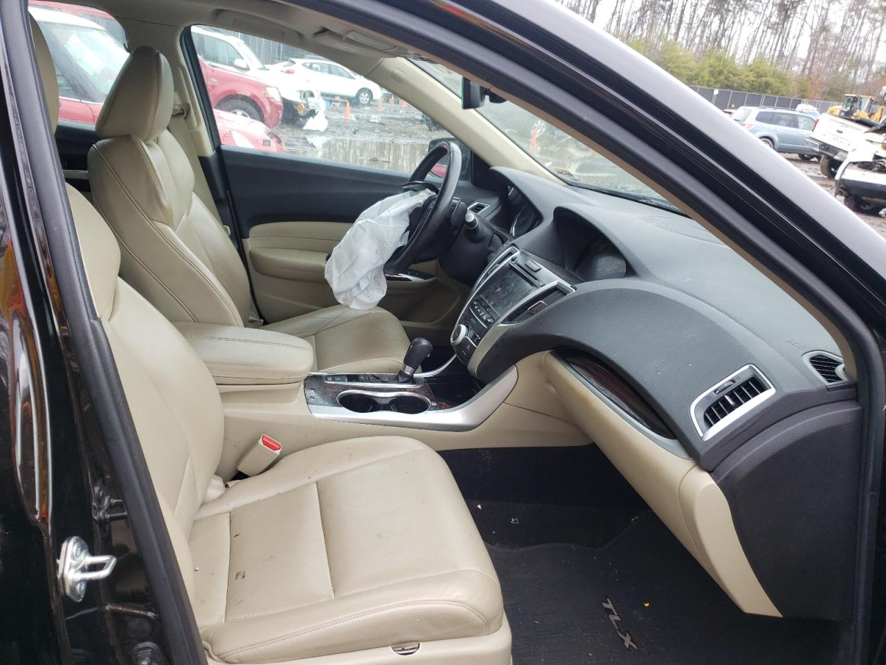 Photo 5 from auction – 2015 ACURA TLX TECH with VIN 19UUB1F57FA010713
