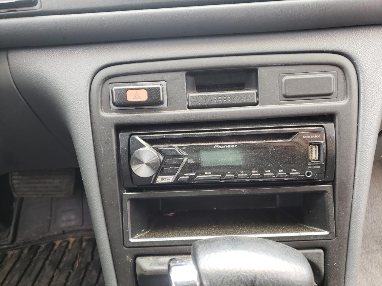 Photo 9 from auction – 1997 HONDA ACCORD LX with VIN 1HGCD7232VA011909
