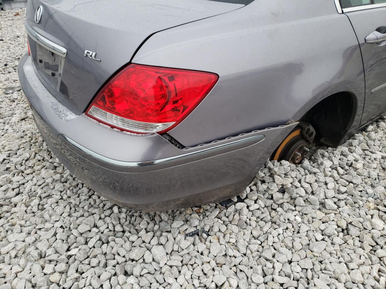 Photo 9 from auction – 2007 ACURA RL with VIN JH4KB16687C002252