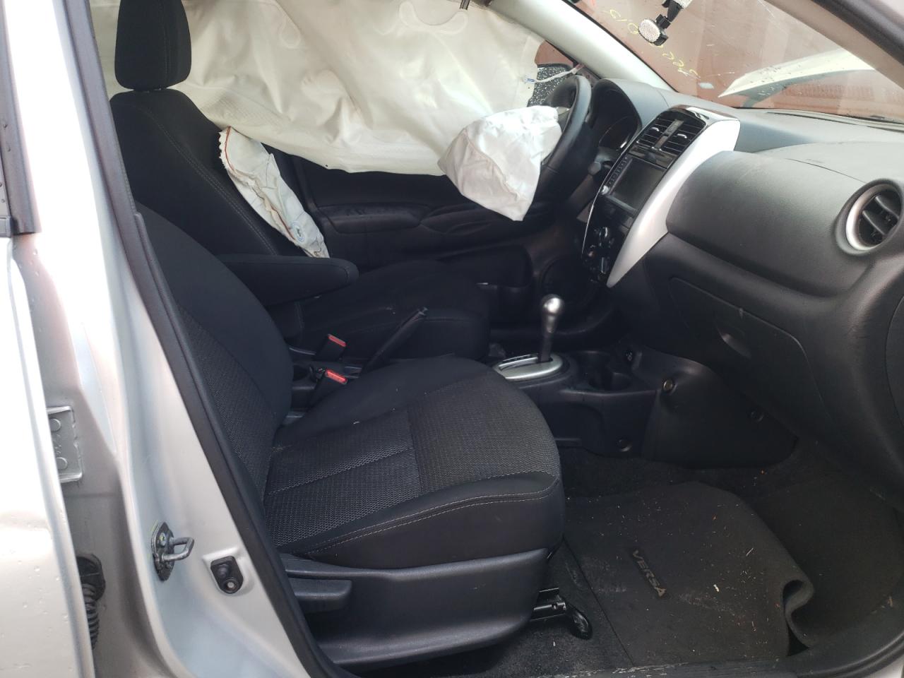 Photo 5 from auction – 2019 NISSAN VERSA S with VIN 3N1CN7AP8KL878075