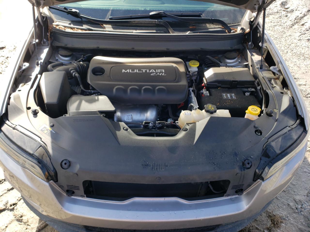 Photo 7 from auction – 2019 JEEP CHEROKEE L with VIN 1C4PJLCB5KD206825
