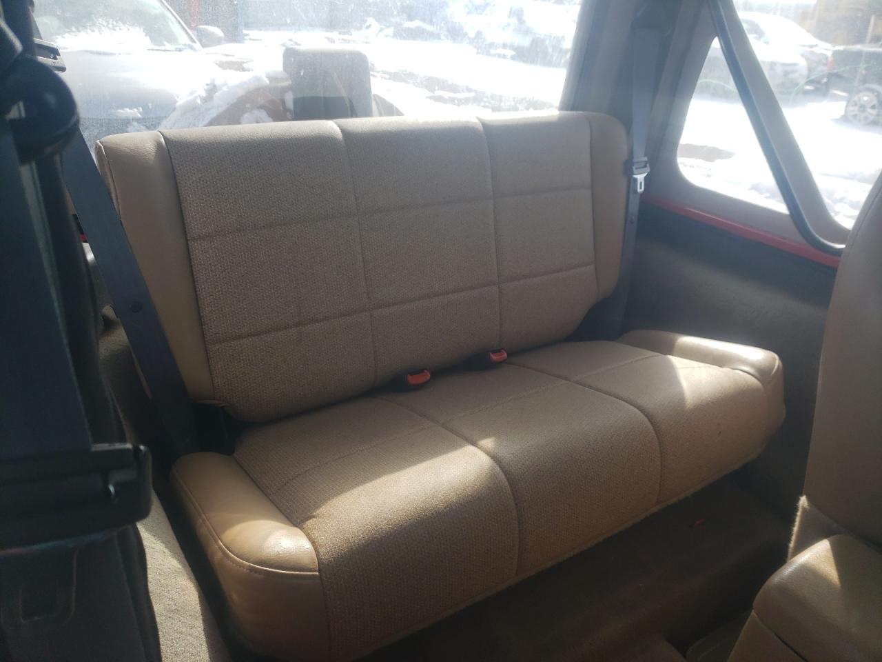 Photo 6 from auction – 2000 JEEP WRANGLER / with VIN 1J4FA49S4YP763705