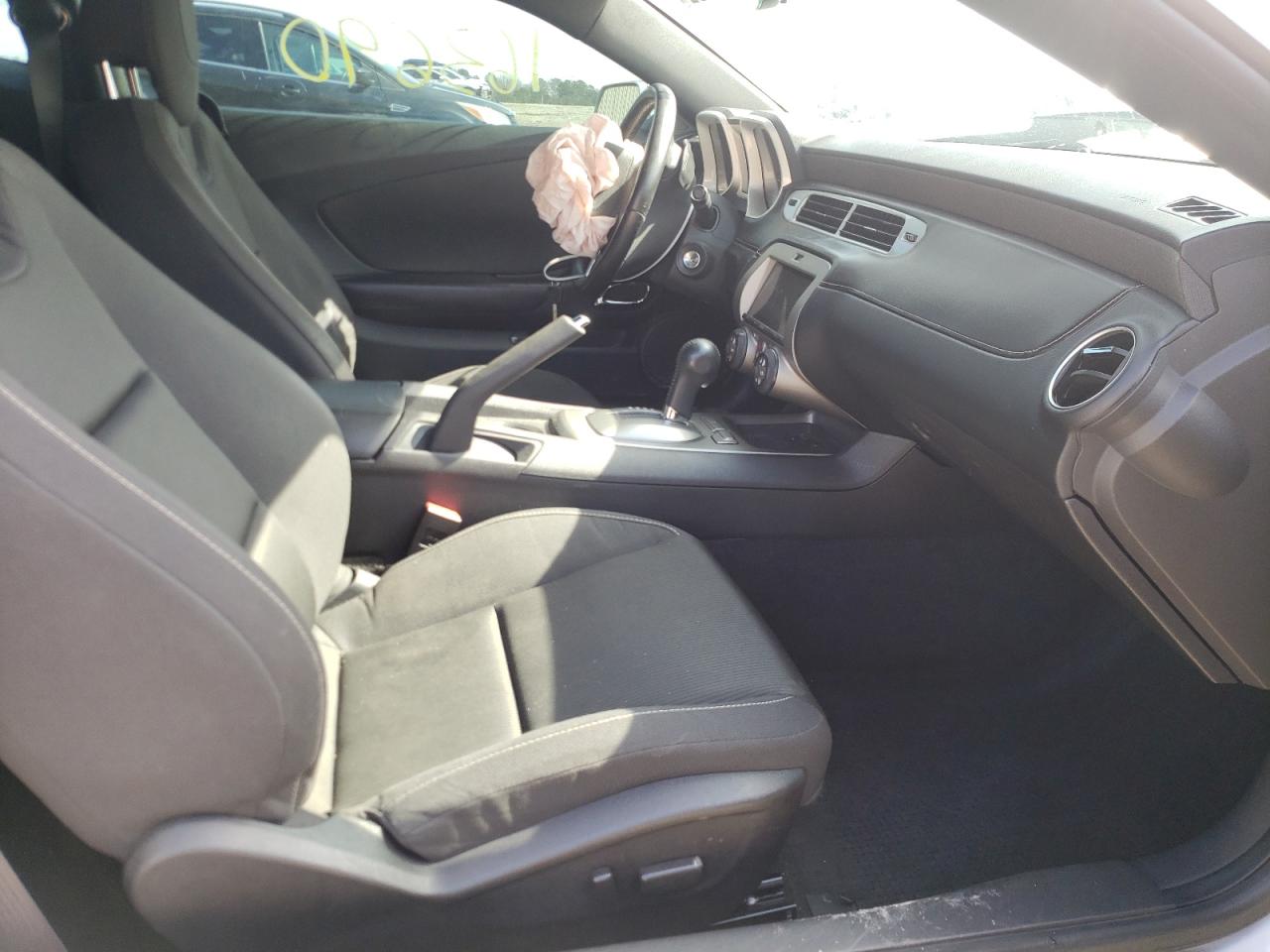 Photo 5 from auction – 2014 CHEVROLET CAMARO LT with VIN 2G1FB1E3XE9237775