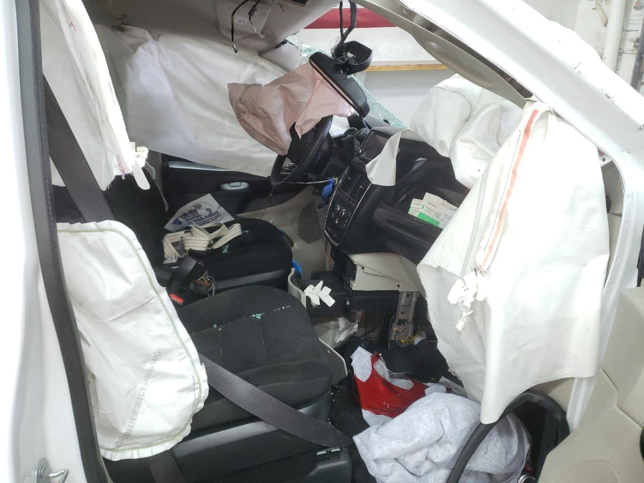 Zdjęcie 5 z aukcji – 2019 DODGE GRAND CARA z VIN 2C4RDGBG2KR623210