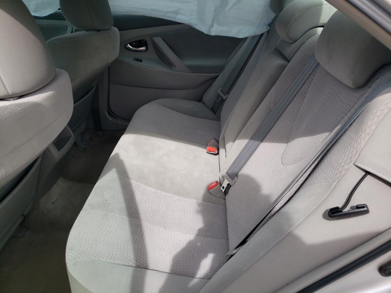 Photo 6 from auction – 2011 TOYOTA CAMRY BASE with VIN 4T1BF3EK4BU224916
