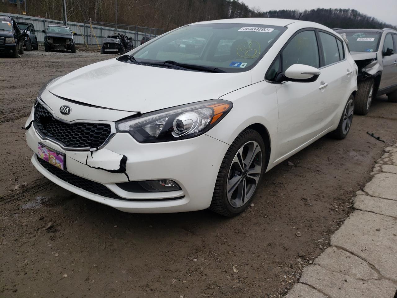 Photo 2 from auction – 2016 KIA FORTE EX with VIN KNAFX5A86G5627268