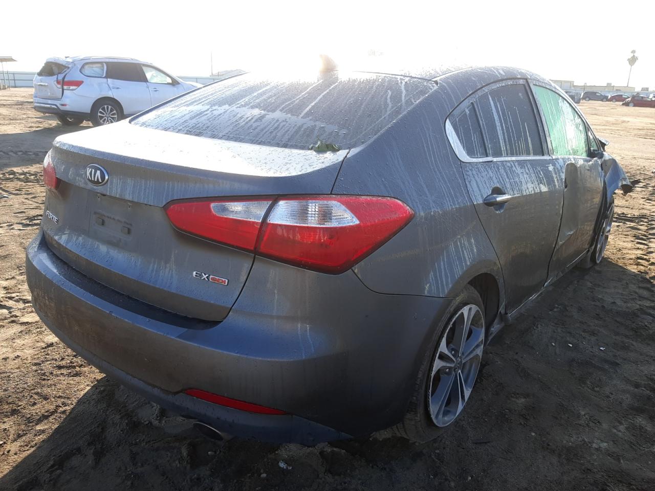 صورة رقم 4 من المزاد - 2014 KIA FORTE EX مع VIN KNAFX4A89E5072565