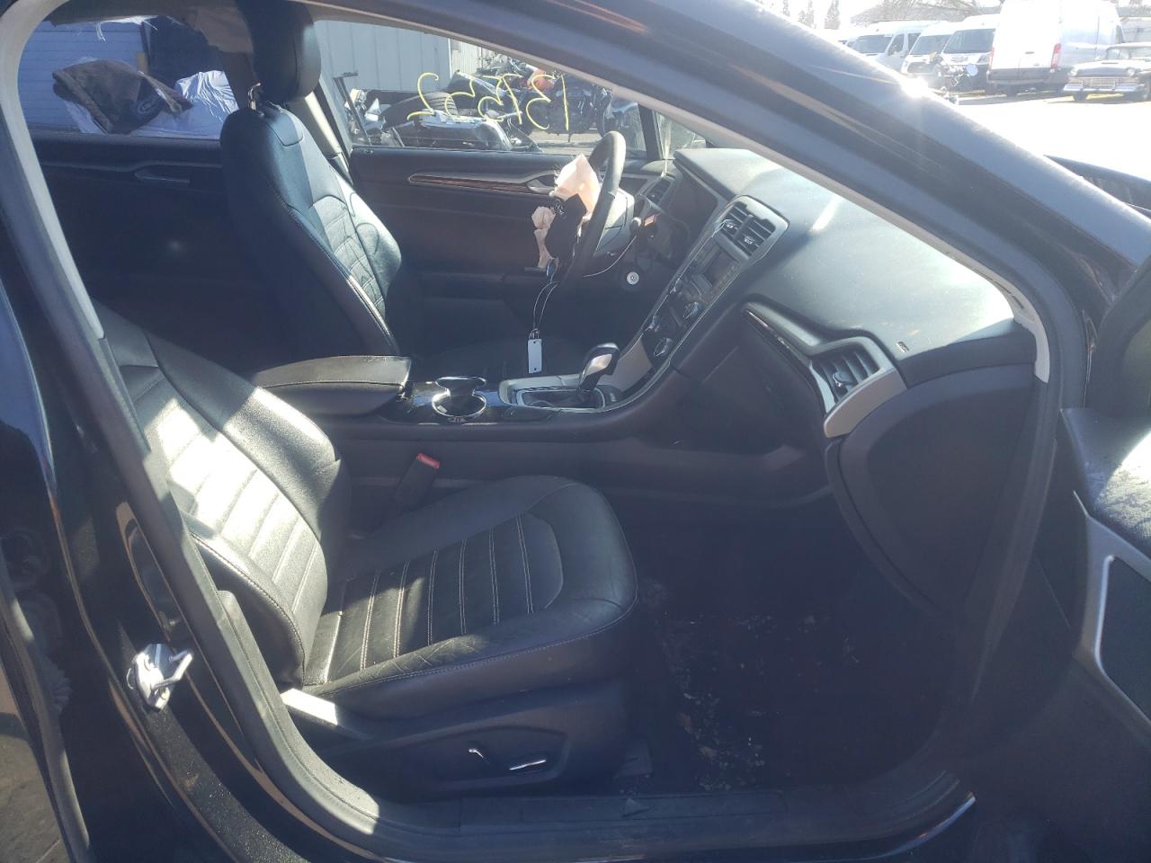 Photo 5 from auction – 2014 FORD FUSION SE with VIN 3FA6P0H99ER178642