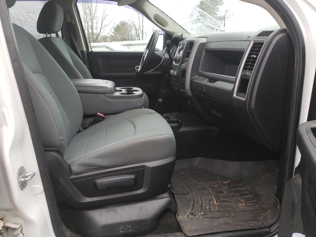 Photo 5 from auction – 2014 RAM 2500 ST with VIN 3C6UR5CL0EG152266