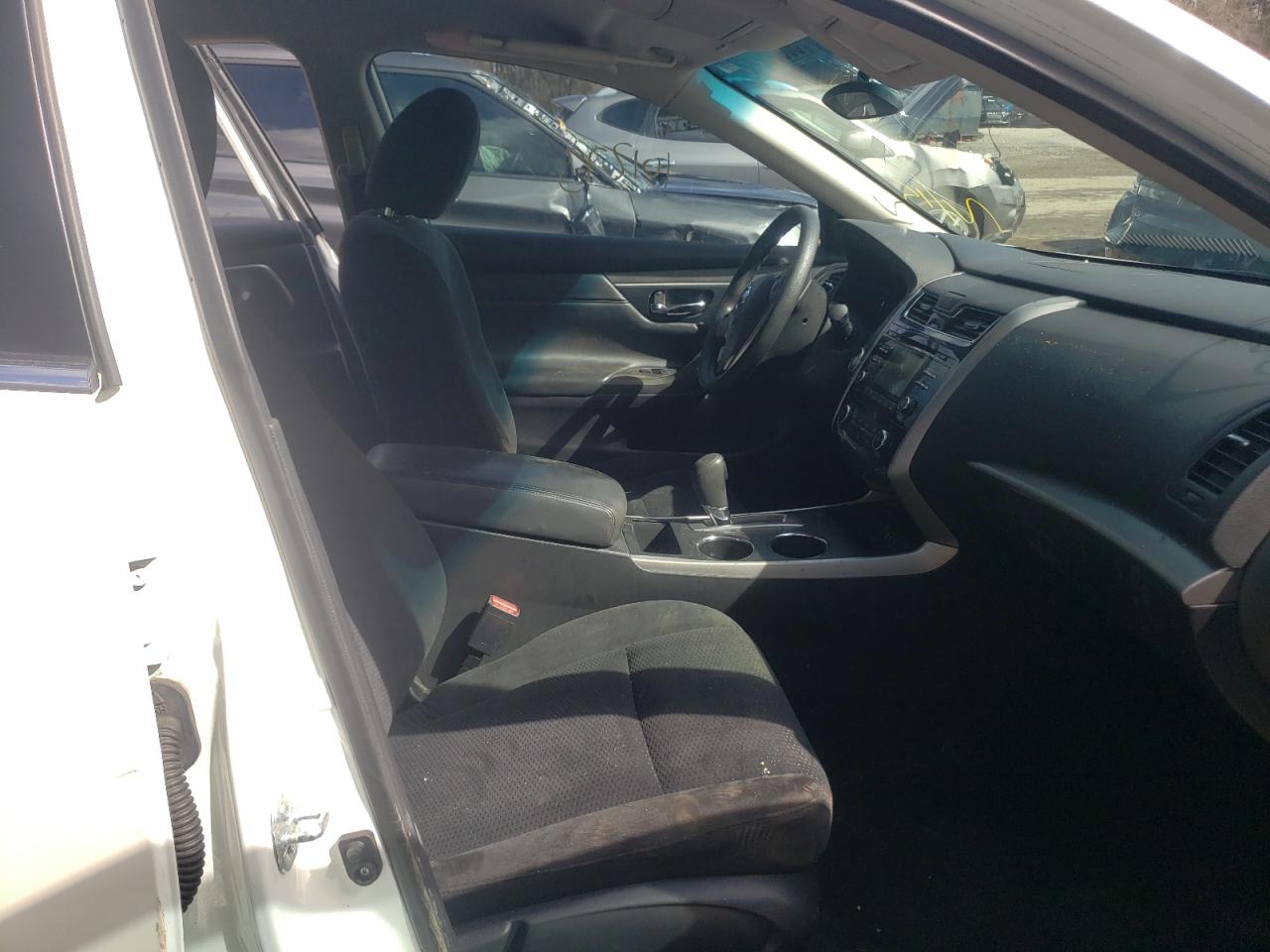 Photo 5 from auction – 2015 NISSAN ALTIMA 2.5 with VIN 1N4AL3AP5FC453813