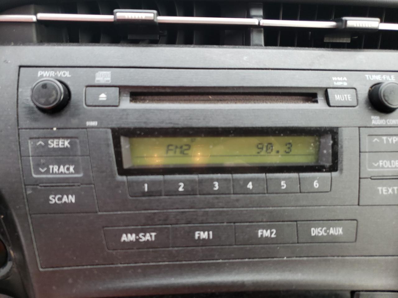 Photo 9 from auction – 2011 TOYOTA PRIUS with VIN JTDKN3DUXB1473426