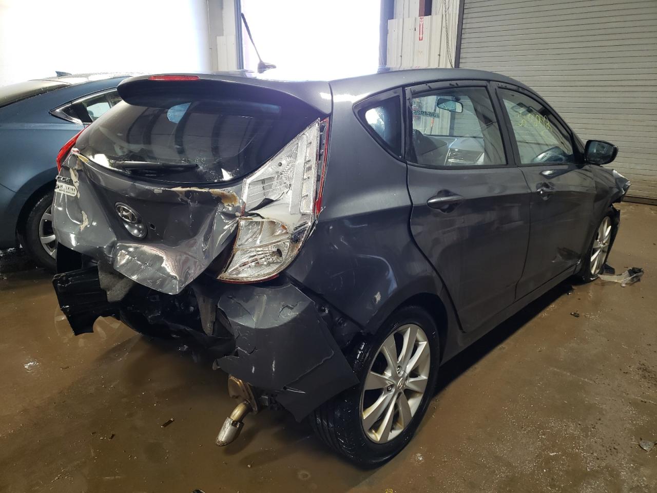 Photo 4 from auction – 2012 HYUNDAI ACCENT with VIN KMHCU5AE6CU017337