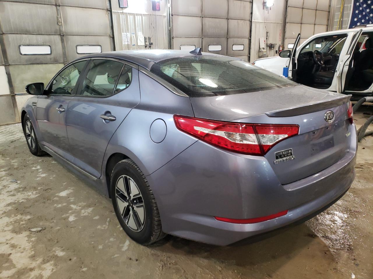 Photo 3 from auction – 2012 KIA OPTIMA HYB with VIN KNAGM4AD3C5015656