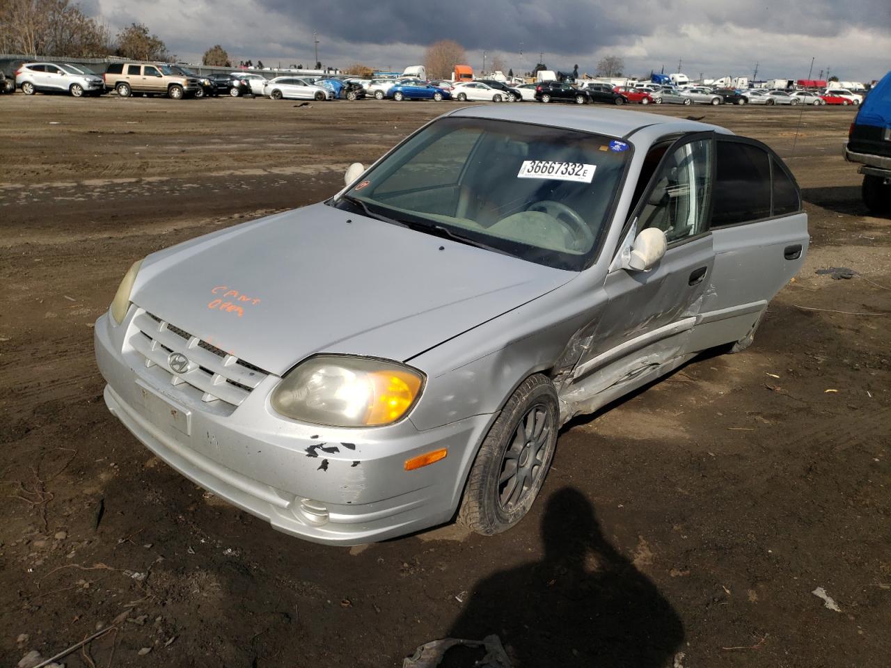 Photo 2 from auction – 2003 HYUNDAI ACCENT with VIN KMHCG45CX3U494329