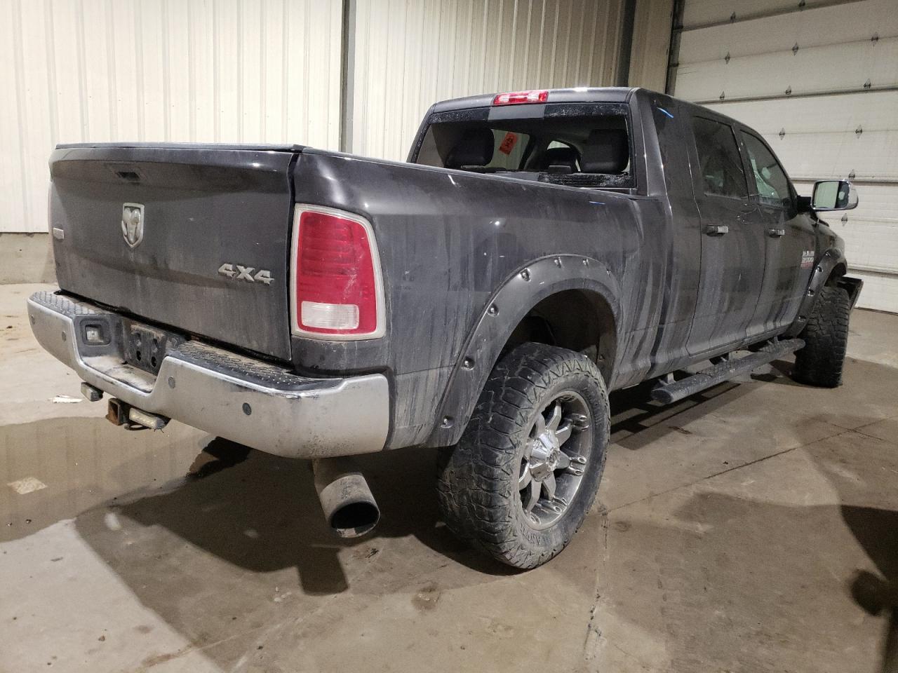 Photo 4 from auction – 2015 RAM 3500 LARAM with VIN 3C63R3ML1FG542504