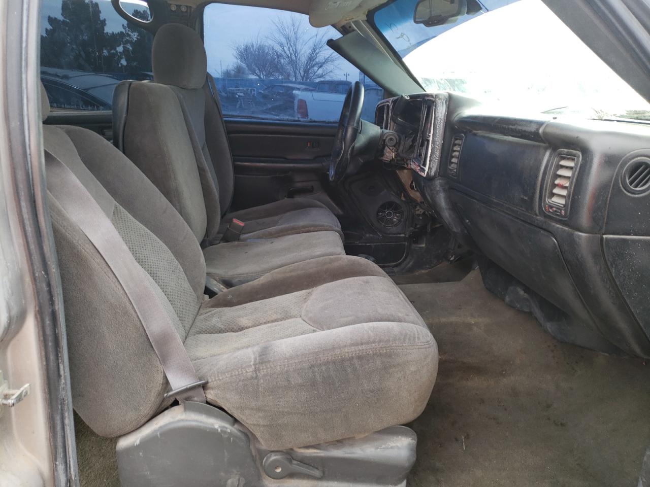 Photo 5 from auction – 2006 CHEVROLET SILVERADO with VIN 2GCEC13Z461347826