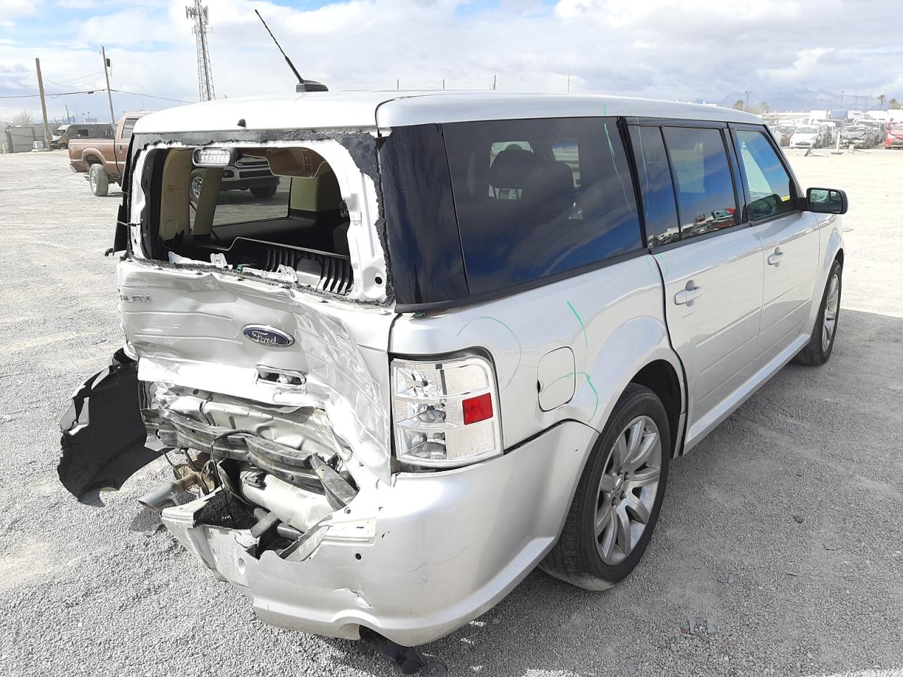 Photo 4 from auction – 2013 FORD FLEX SE with VIN 2FMGK5B8XDBD35890