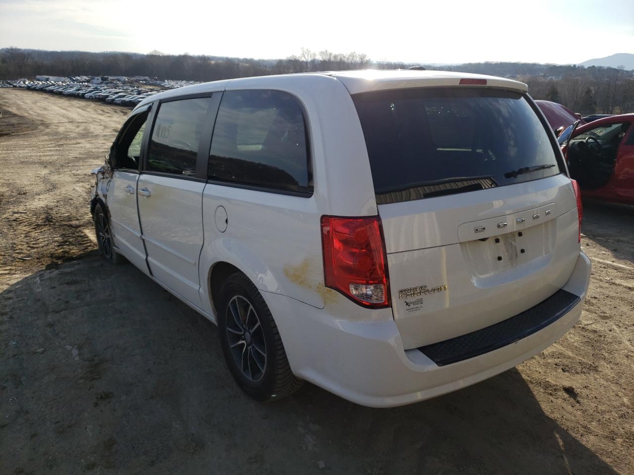 Photo 3 from auction – 2015 DODGE GRAND CARA with VIN 2C4RDGBG6FR512908