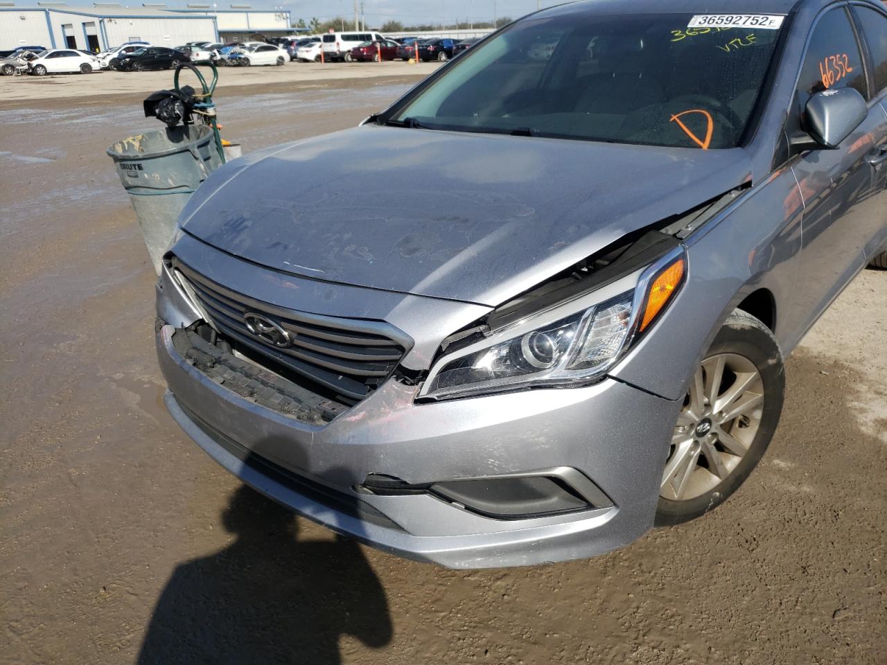 Photo 9 from auction – 2016 HYUNDAI SONATA SE with VIN 5NPE24AF8GH314423