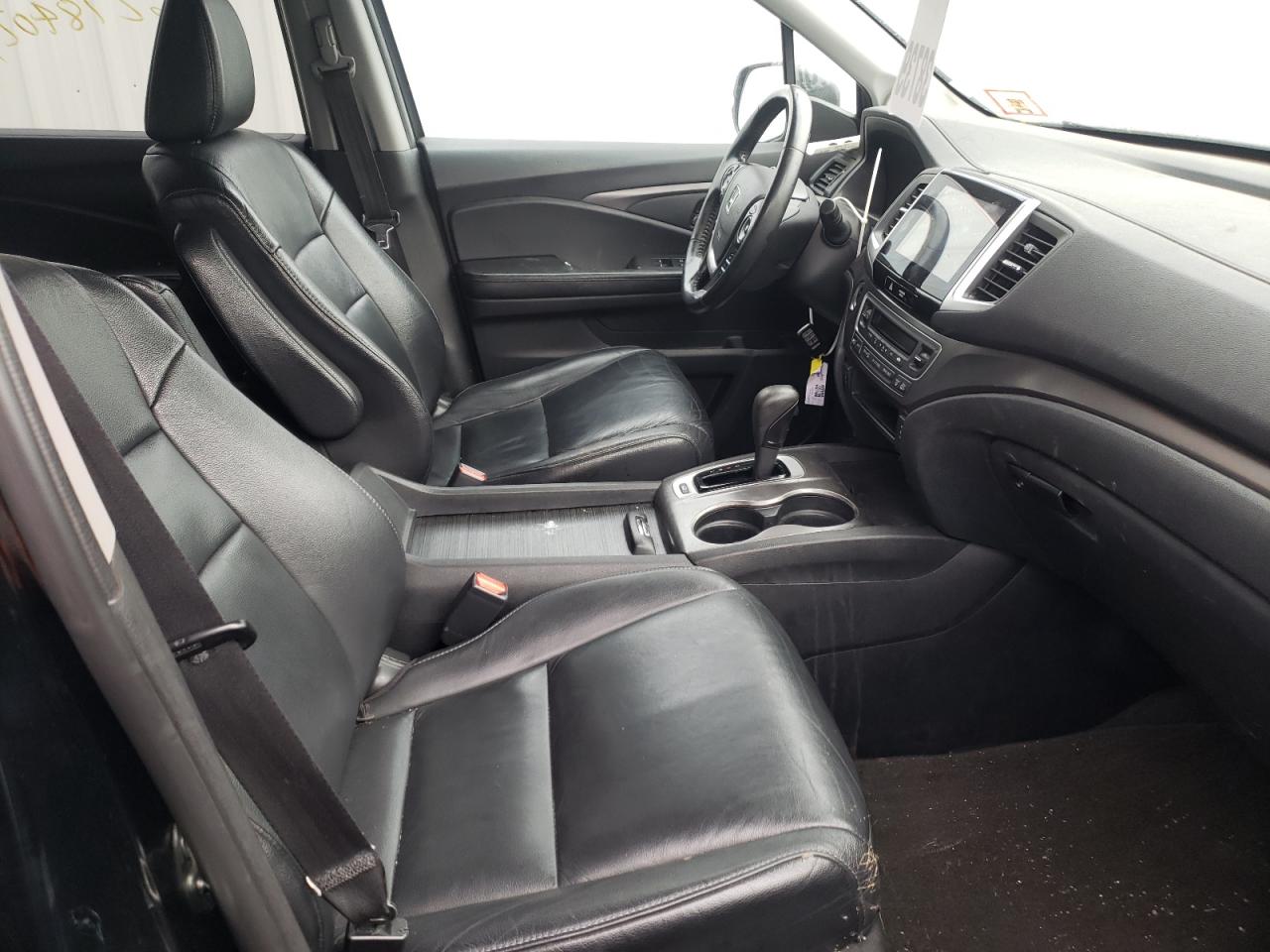 Photo 5 from auction – 2016 HONDA PILOT EXL with VIN 5FNYF6H53GB041741