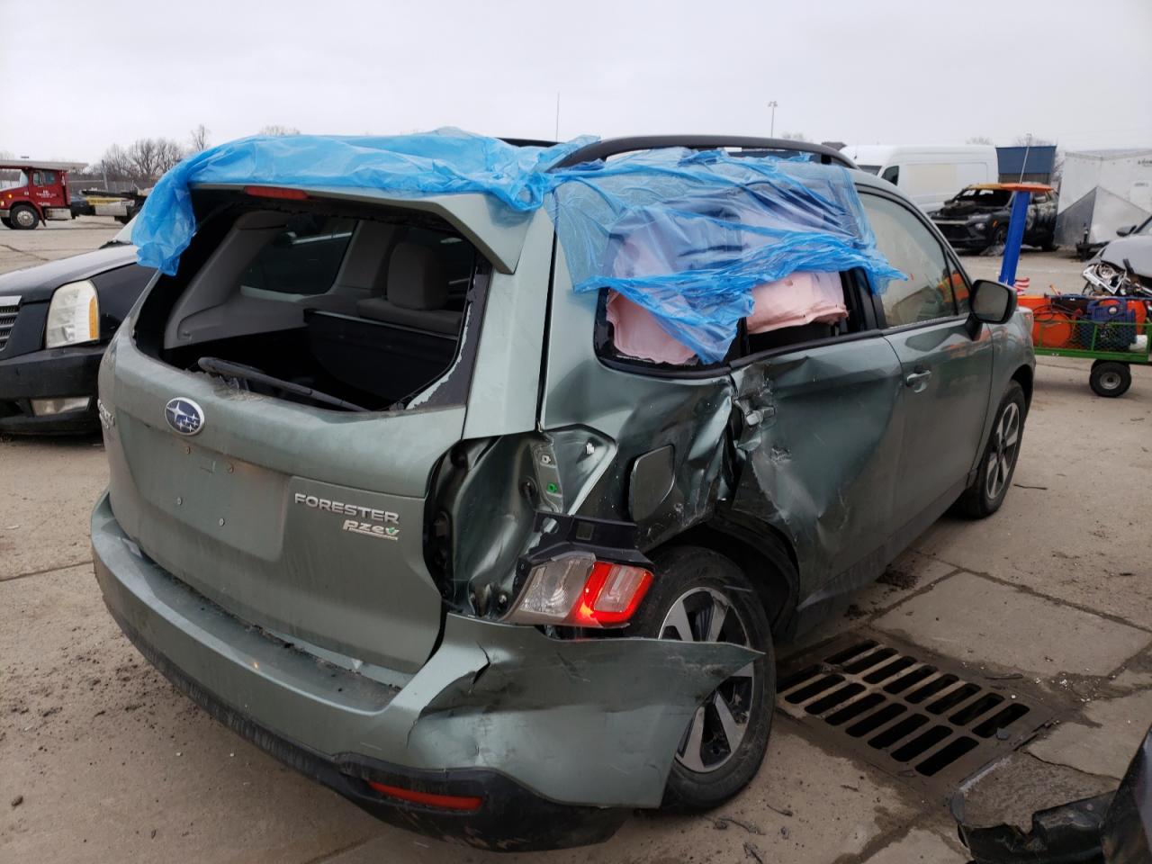 Photo 4 from auction – 2017 SUBARU FORESTER 2 with VIN JF2SJAEC3HH526149