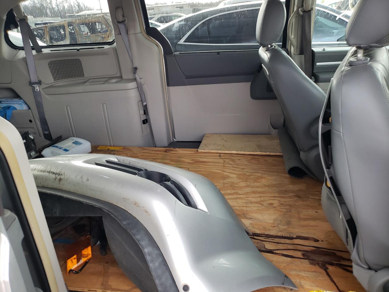 Photo 6 from auction – 2008 DODGE GRAND CARA with VIN 1D8HN54P88B187739