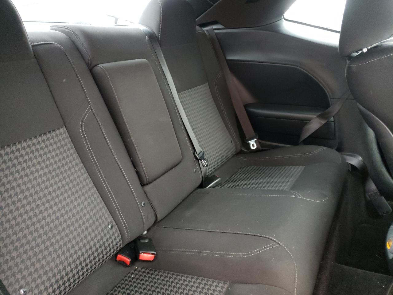 Photo 6 from auction – 2015 DODGE CHALLENGER with VIN 2C3CDZAG8FH718180