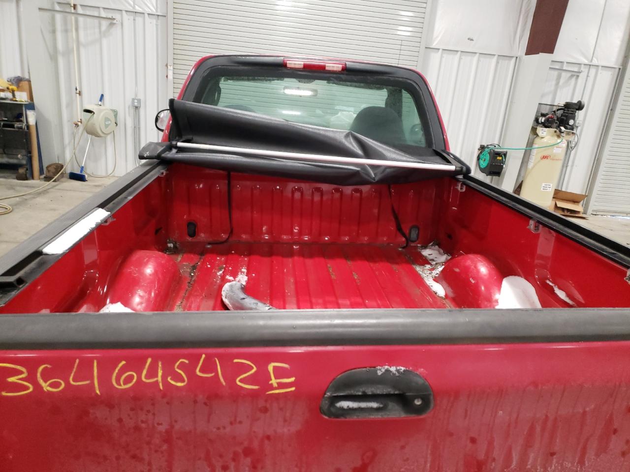 Photo 6 from auction – 2003 FORD F150 with VIN 2FTRF18213CA44491