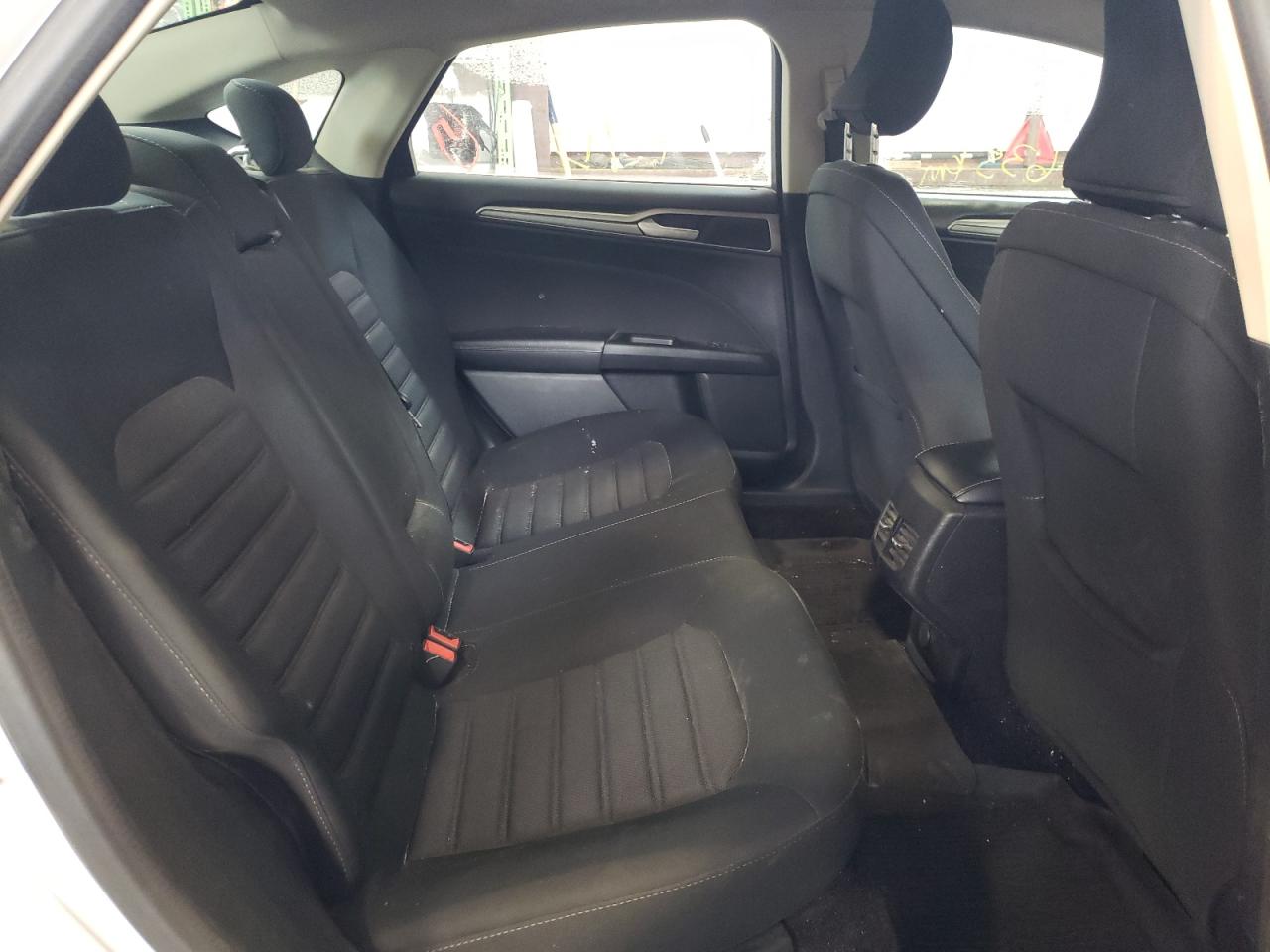 Photo 6 from auction – 2017 FORD FUSION SE with VIN 3FA6P0H74HR134809