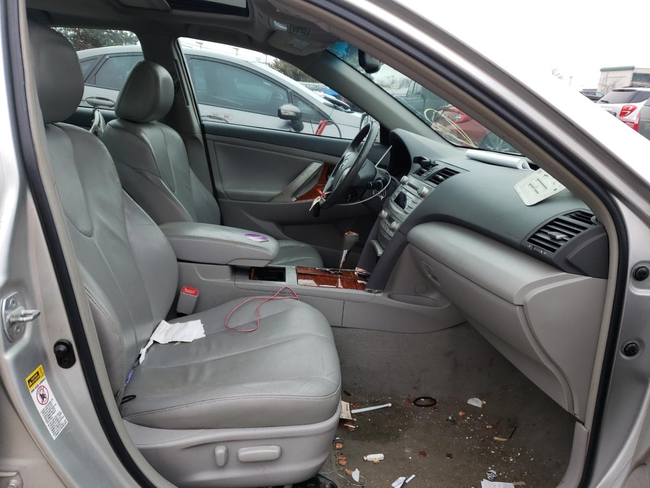 Photo 5 from auction – 2011 TOYOTA CAMRY BASE with VIN 4T4BF3EK5BR124667