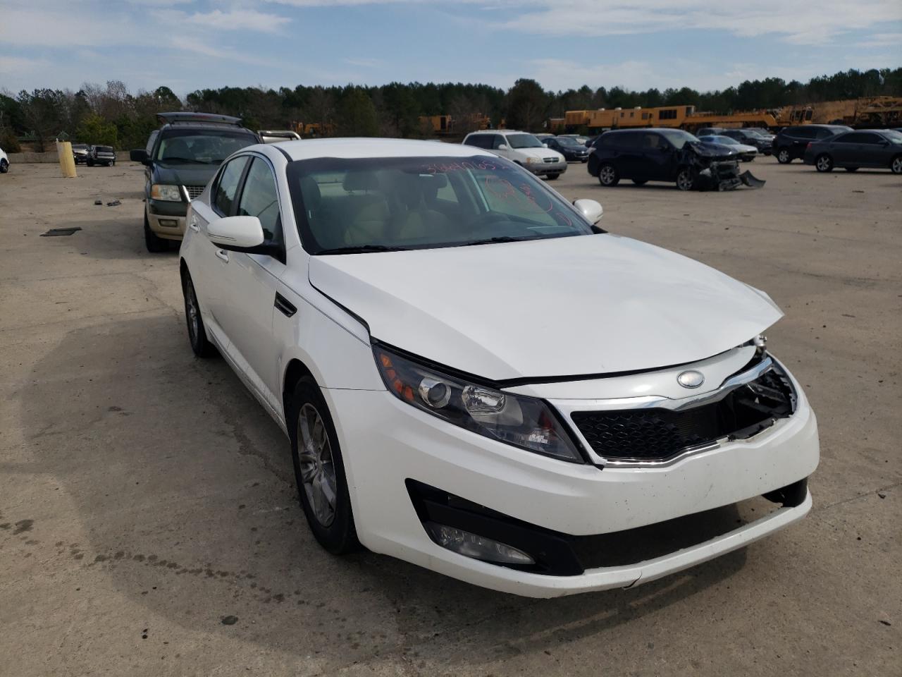 KIA OPTIMA LX 2013 with VIN KNAGM4A75D5401457 - Photo from auction