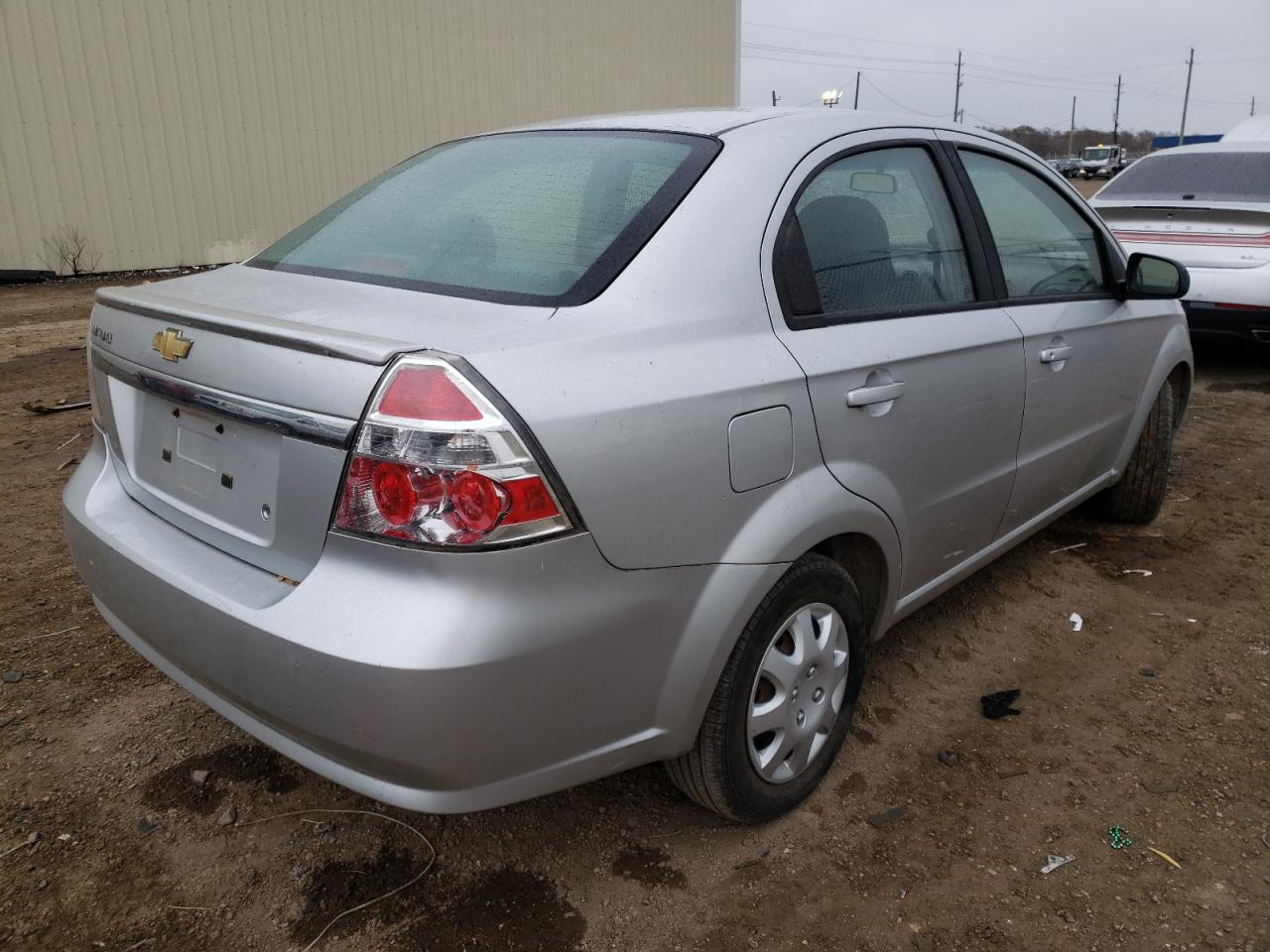 Photo 4 from auction – 2011 CHEVROLET AVEO LS with VIN KL1TD5DEXBB183569
