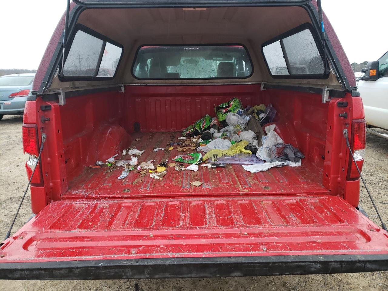 Photo 6 from auction – 2006 FORD F150 with VIN 1FTRF12246NB13388