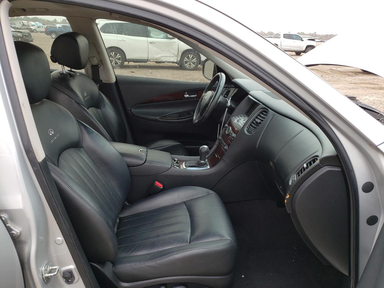 Photo 5 from auction – 2011 INFINITI EX35 BASE with VIN JN1AJ0HP9BM800832