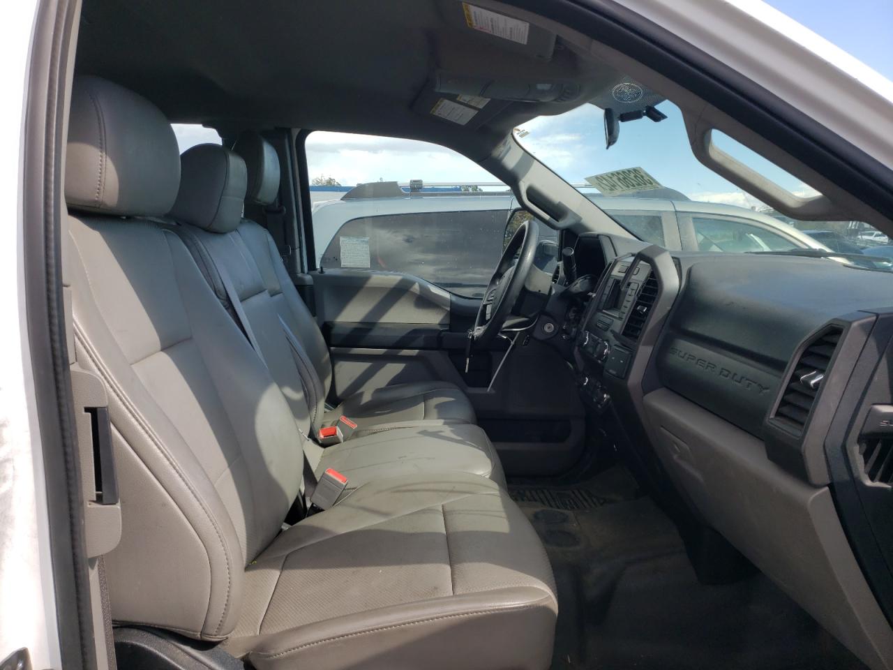 Photo 5 from auction – 2019 FORD F250 SUPER with VIN 1FT7X2A66KEG44553