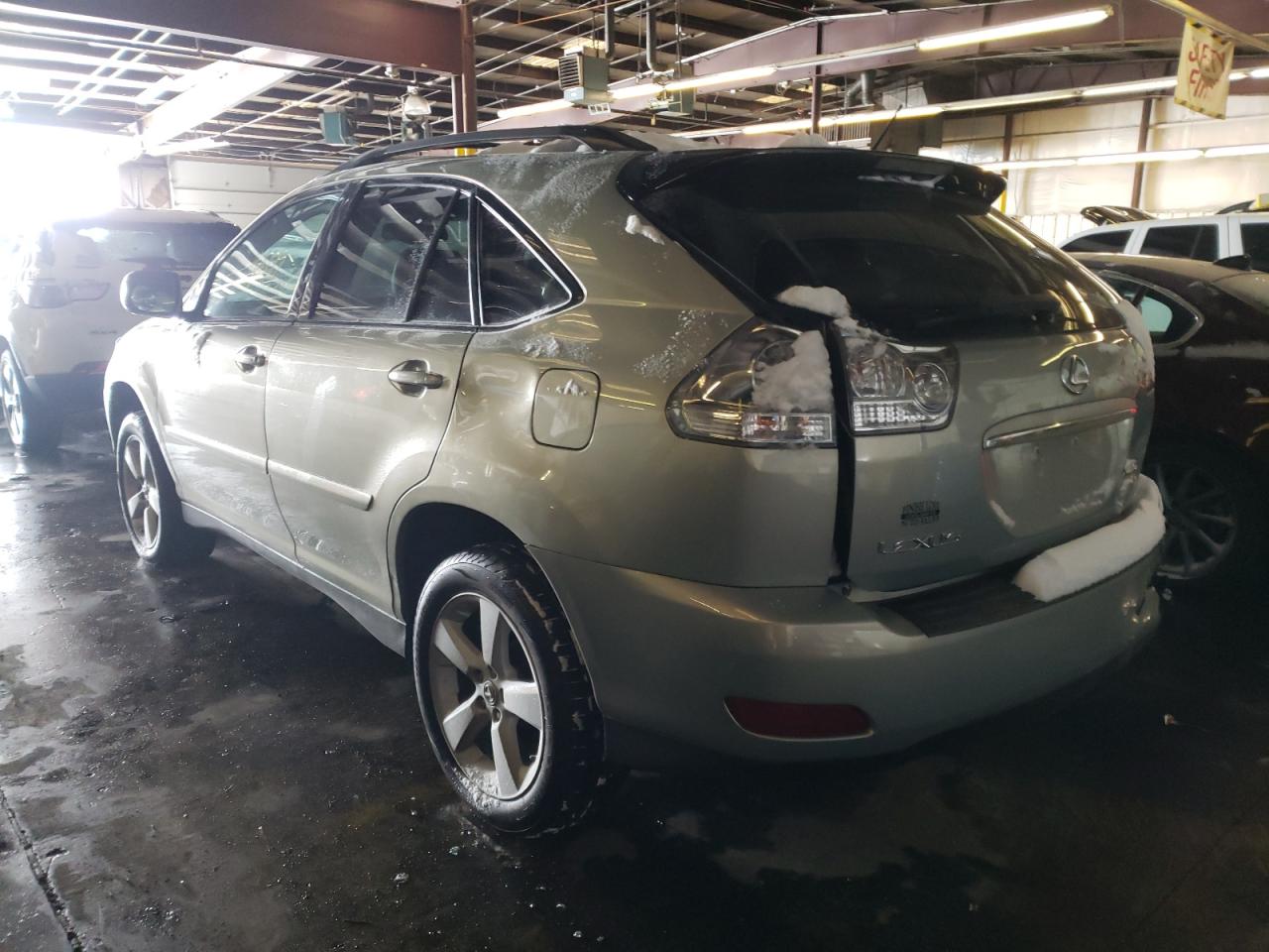Photo 3 from auction – 2005 LEXUS RX 330 with VIN 2T2HA31U45C063100