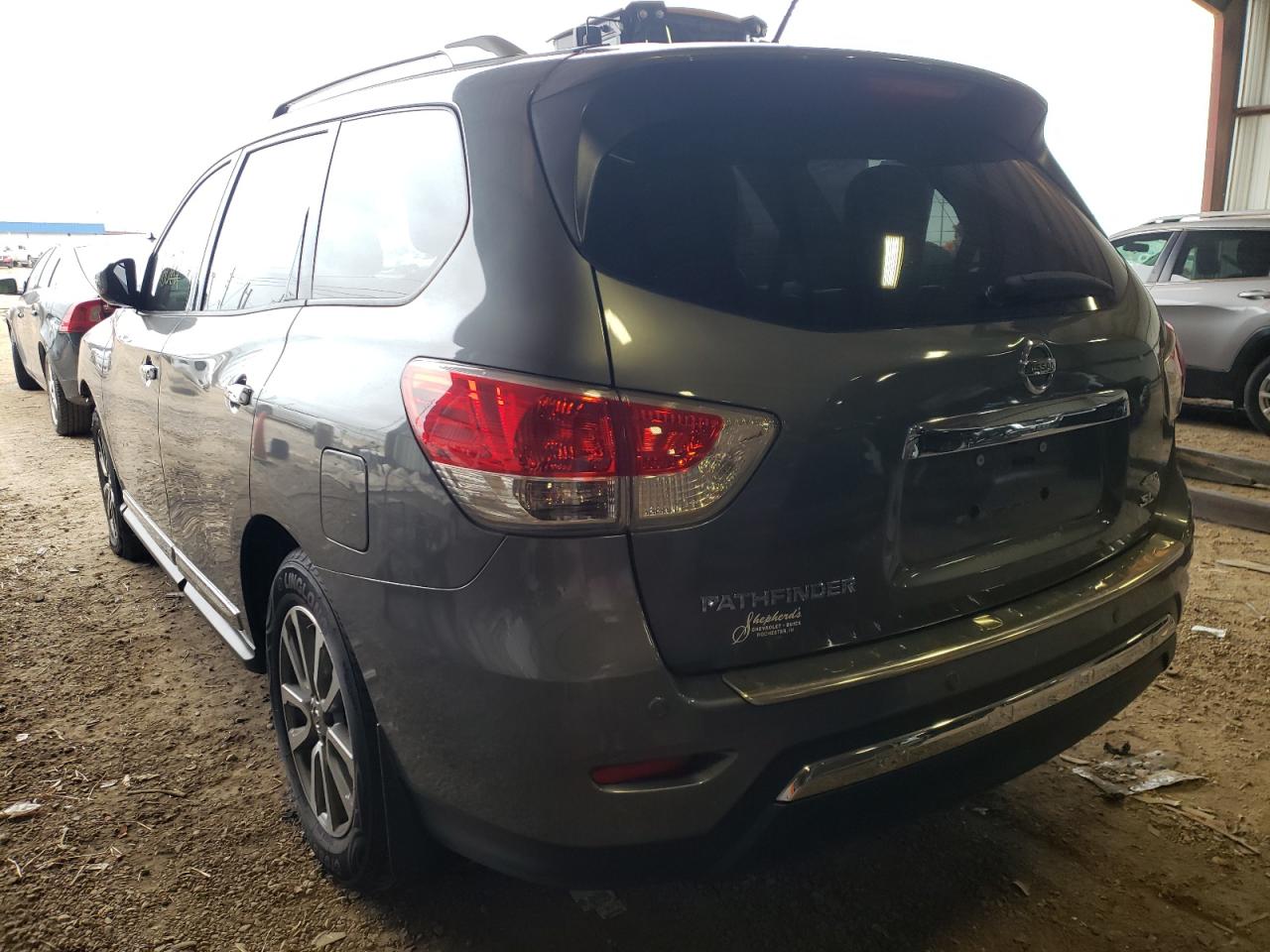 Photo 3 from auction – 2015 NISSAN PATHFINDER with VIN 5N1AR2MM1FC643818