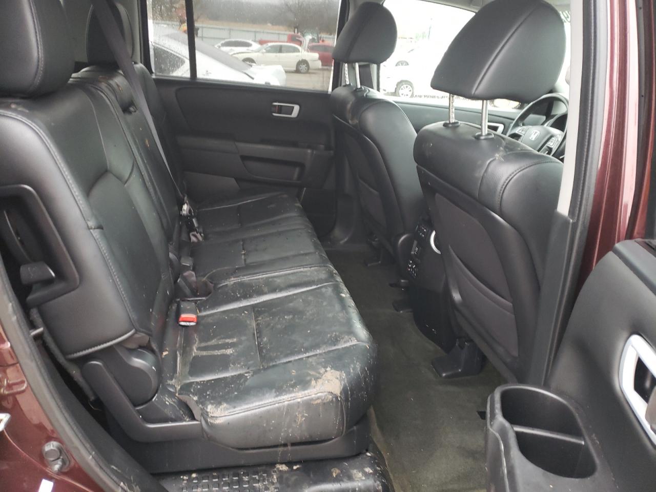 Photo 6 from auction – 2015 HONDA PILOT TOUR with VIN 5FNYF4H99FB033553