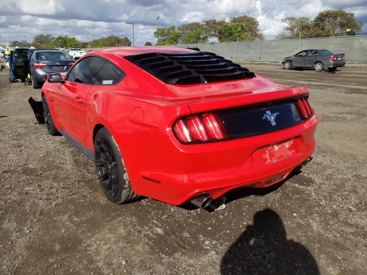 Photo 3 from auction – 2017 FORD MUSTANG with VIN 1FA6P8AM4H5257494