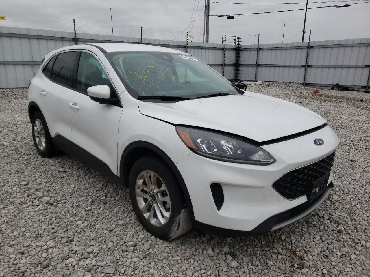 FORD ESCAPE SE 2020 with VIN 1FMCU0G6XLUA26044 - Photo from auction