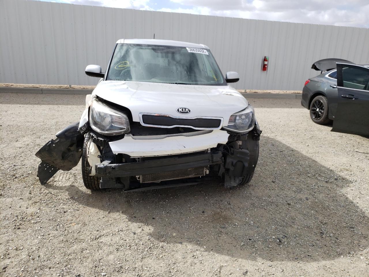 Photo 9 from auction – 2015 KIA SOUL with VIN KNDJN2A21F7816586