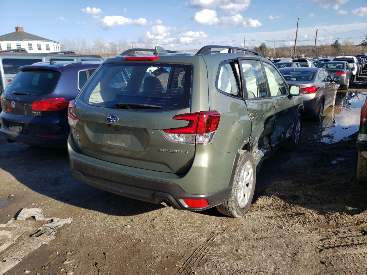 Photo 4 from auction – 2019 SUBARU FORESTER with VIN JF2SKACC0KH550416