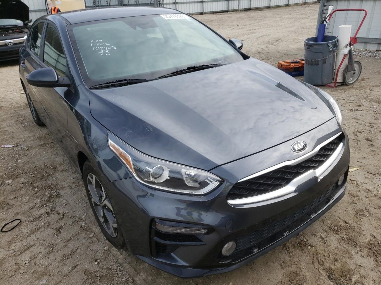 KIA FORTE FE 2020 with VIN 3KPF24AD4LE242766 - Photo from auction