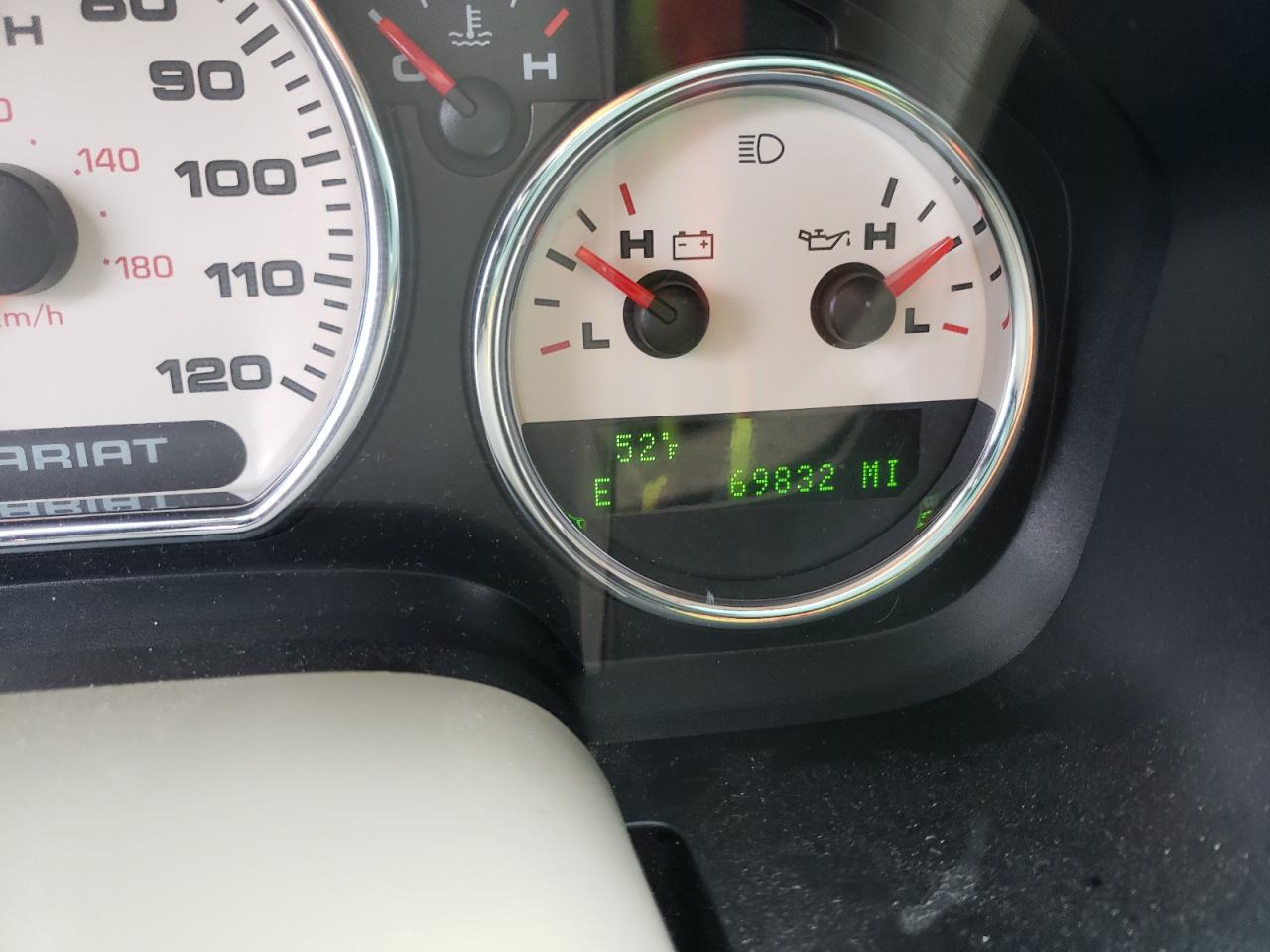 Photo 8 from auction – 2004 FORD F150 with VIN 1FTPX12584FA32299